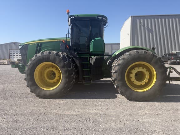 Image of John Deere 9560R equipment image 1