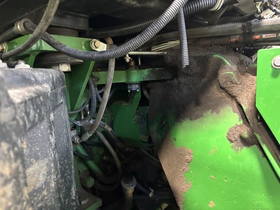 Image of John Deere 9560R equipment image 2