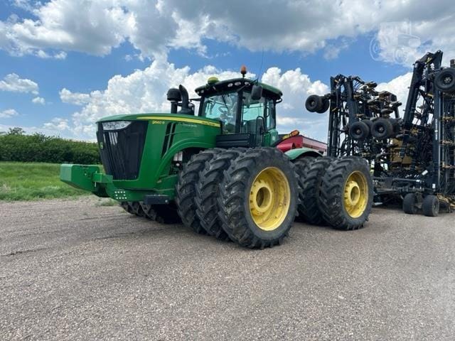 2012 John Deere 9560R Equipment Image0
