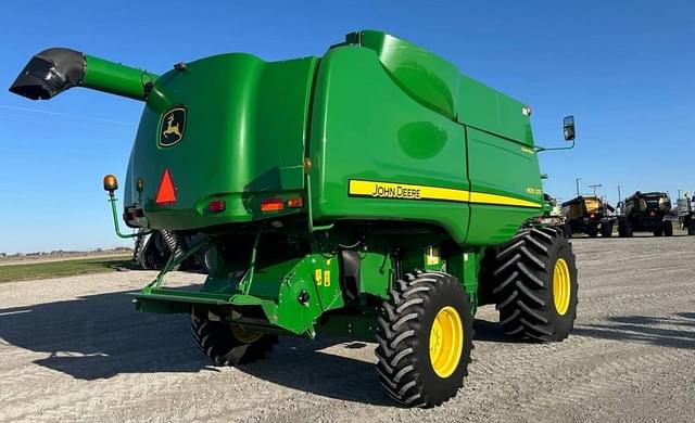Image of John Deere 9570 STS equipment image 2