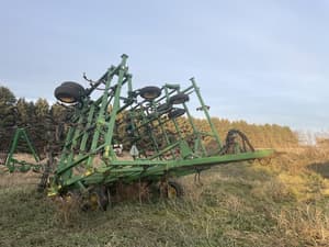 2012 John Deere 980 Image