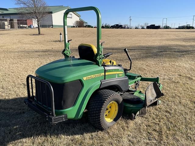 Image of John Deere 997 equipment image 1