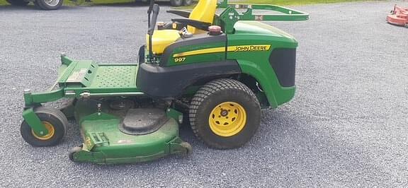 Image of John Deere 997 equipment image 4