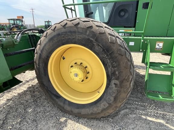 Image of John Deere A400 equipment image 1