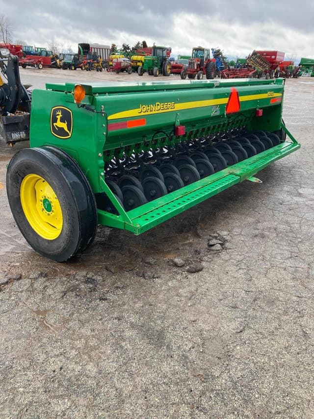 Image of John Deere BD1113 equipment image 1