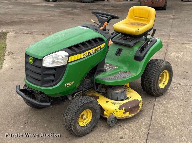 2012 John Deere D105 Equipment Image0