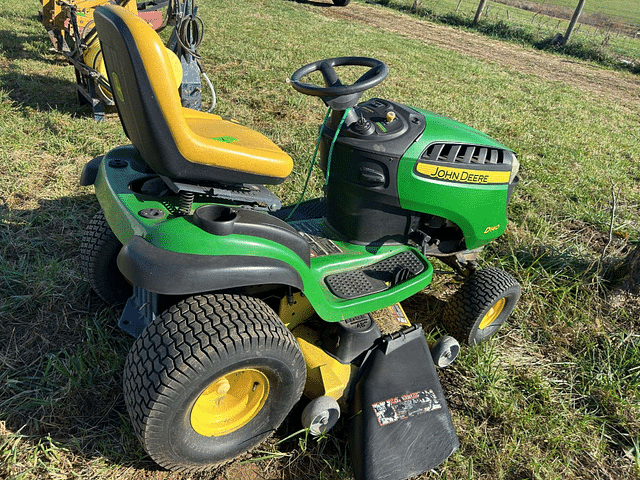 Image of John Deere D140 equipment image 3