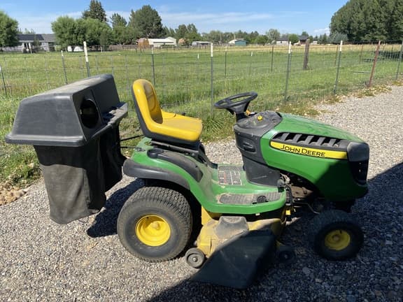 Image of John Deere D140 Primary image