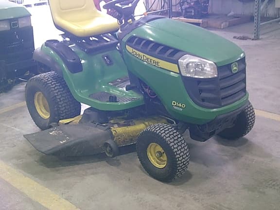Image of John Deere D140 Primary image