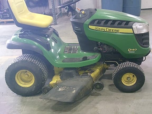 Image of John Deere D140 equipment image 1