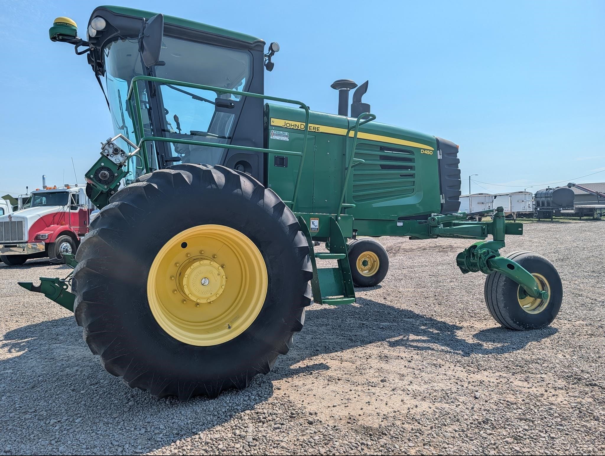 2012 John Deere D450 Equipment Image0
