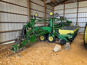 Main image John Deere DB44