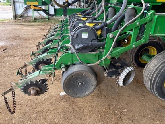Image of John Deere DB44 equipment image 2