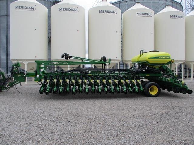 Image of John Deere DB60 equipment image 2