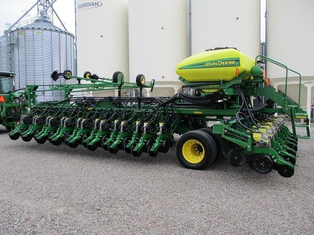 Image of John Deere DB60 equipment image 4