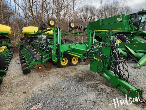 Main image John Deere DB60