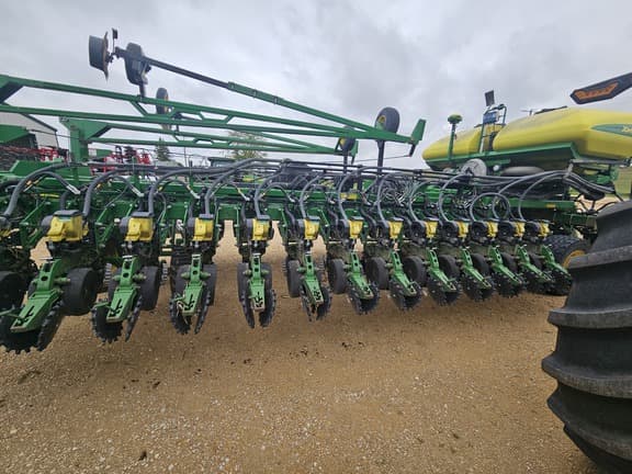 Image of John Deere DB60 equipment image 4