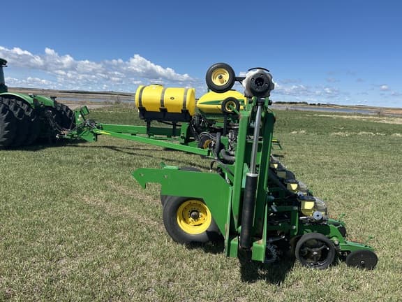 Image of John Deere DB60 equipment image 1