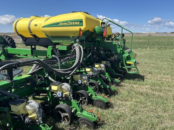 Image of John Deere DB60 equipment image 3