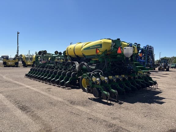Image of John Deere DB66 equipment image 2