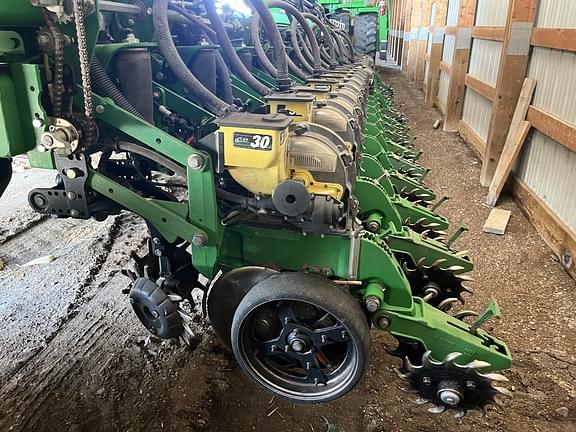 Image of John Deere DB80 equipment image 3