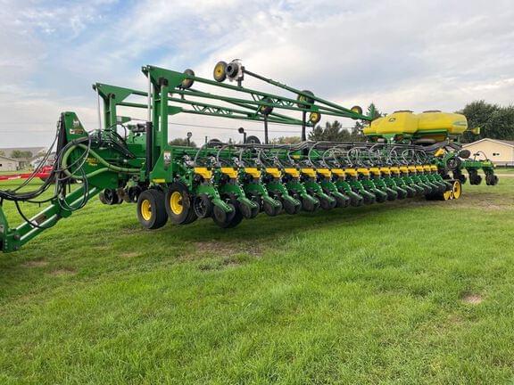 Image of John Deere DB88 Primary image