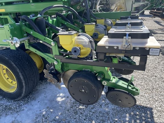 Image of John Deere DB90 equipment image 3