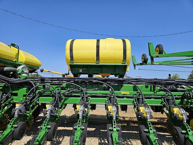 Image of John Deere DB90 equipment image 4