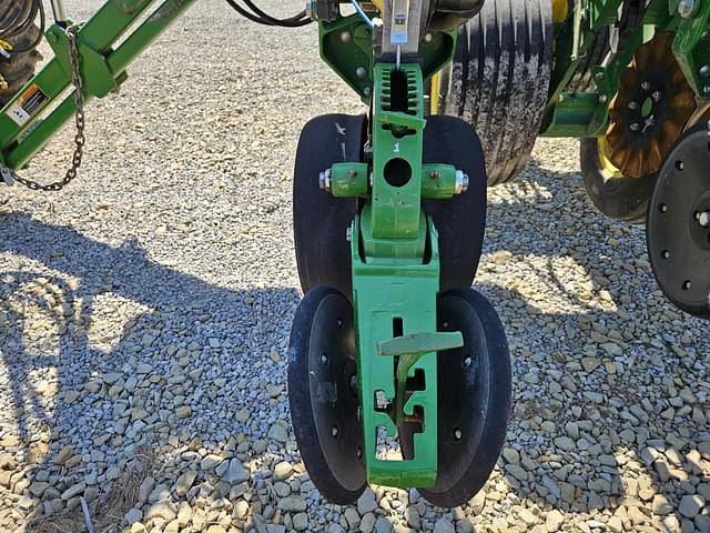 Image of John Deere DB90 equipment image 4