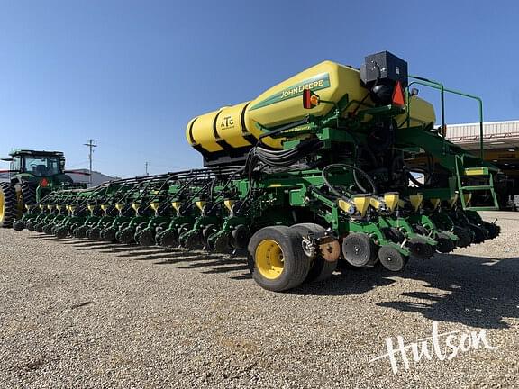 Image of John Deere DB90 equipment image 2