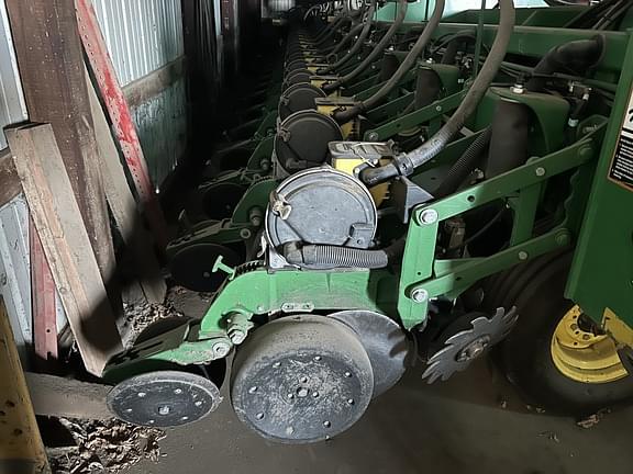 Image of John Deere DB90 equipment image 4