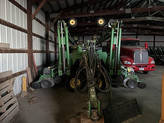 Image of John Deere DB90 equipment image 1