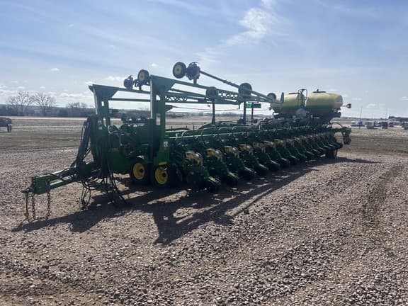 Image of John Deere DB90 equipment image 3