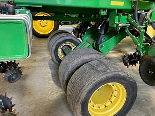 Main image John Deere DB90 16