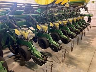 Main image John Deere DB90 3