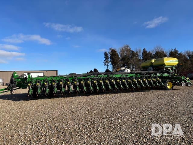 Image of John Deere DB90 equipment image 2