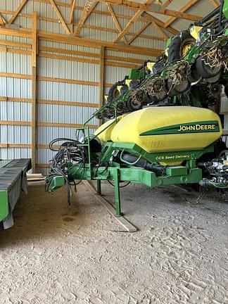 Image of John Deere DR24 Primary image