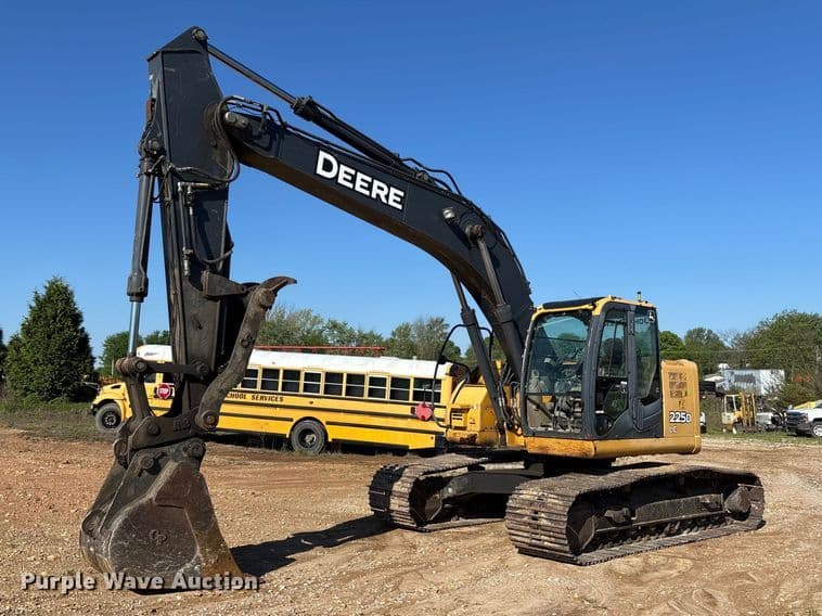 Image of John Deere 225DLC Primary image