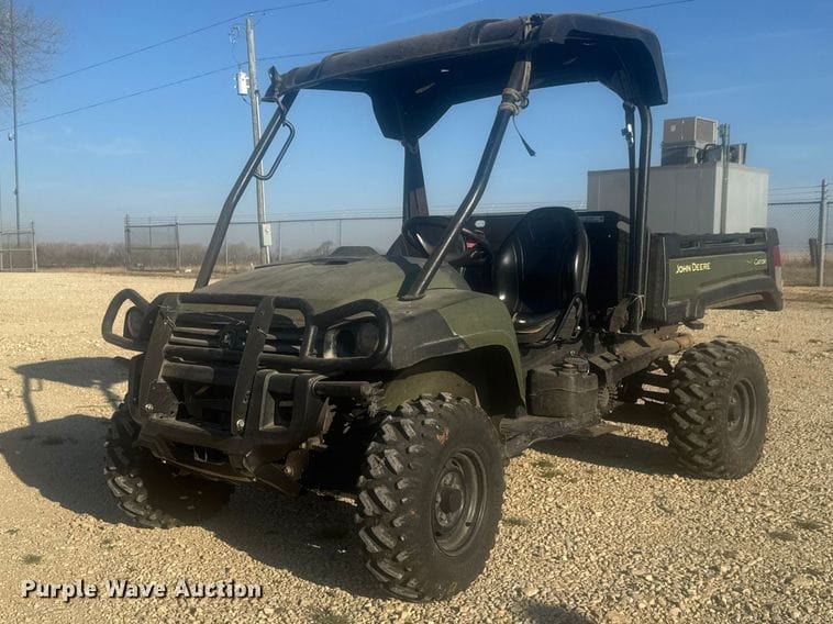2012 John Deere Gator 825 Equipment Image0