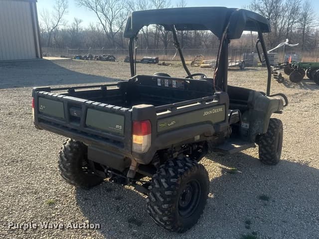 Image of John Deere Gator 825 equipment image 4