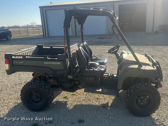 Image of John Deere Gator 825 equipment image 3