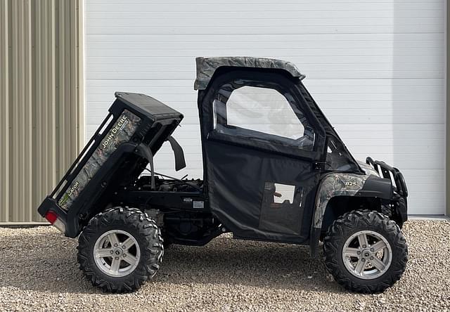 Image of John Deere Gator XUV 825i equipment image 3