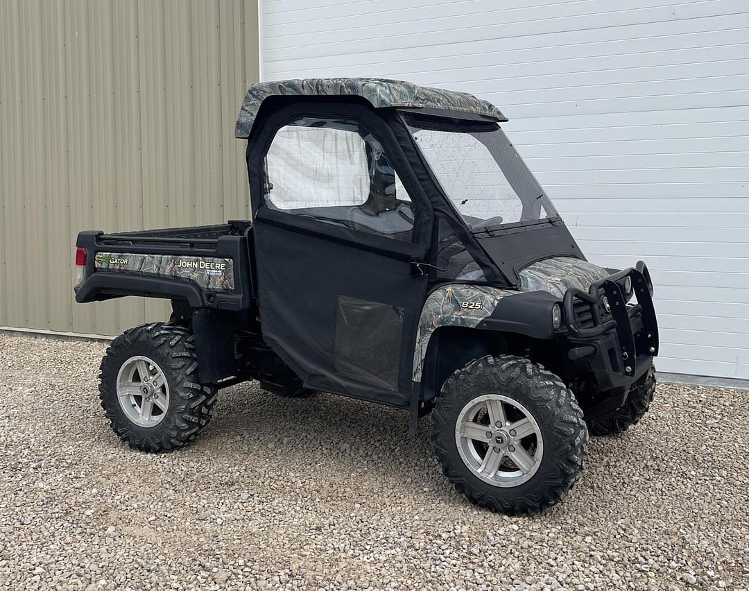 Image of John Deere Gator XUV 825i Primary image