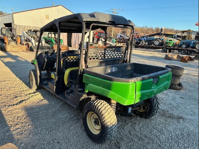Image of John Deere Gator XUV 550 equipment image 1