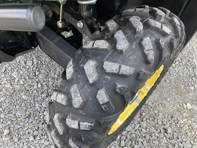 Image of John Deere XUV 550 S4 equipment image 2