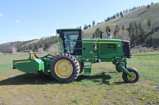 Image of John Deere R450 equipment image 1