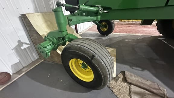 Image of John Deere R450 equipment image 2