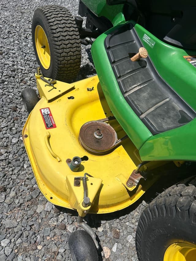 Image of John Deere X500 equipment image 4