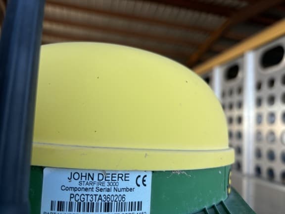 Image of John Deere StarFire 3000 Image 1