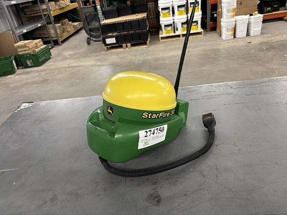 Image of John Deere StarFire 3000 equipment image 1